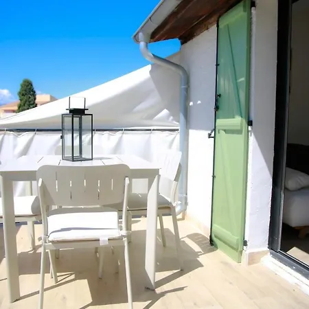 شقة 3p Avec Terrasse Dans La Vieille *