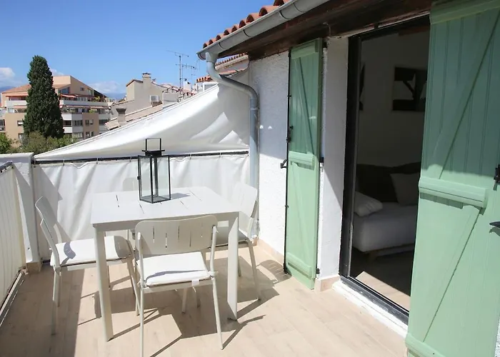 3p Avec Terrasse Dans La Vieille * 昂蒂布