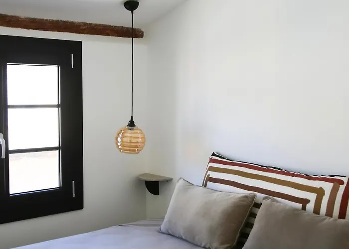 3p Avec Terrasse Dans La Vieille